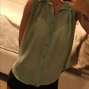 GREEN BUTTON DOWN TANK TOP